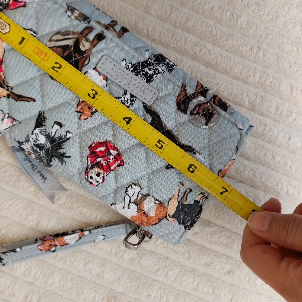 Vera Bradley RFID Smartphone Wristlet Wallet in the "Dog Show" pattern - Picture 4 of 9